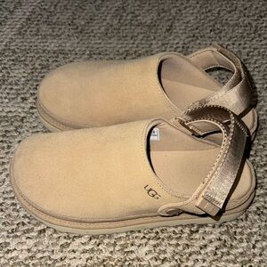 UGG Goldenstar Clogs